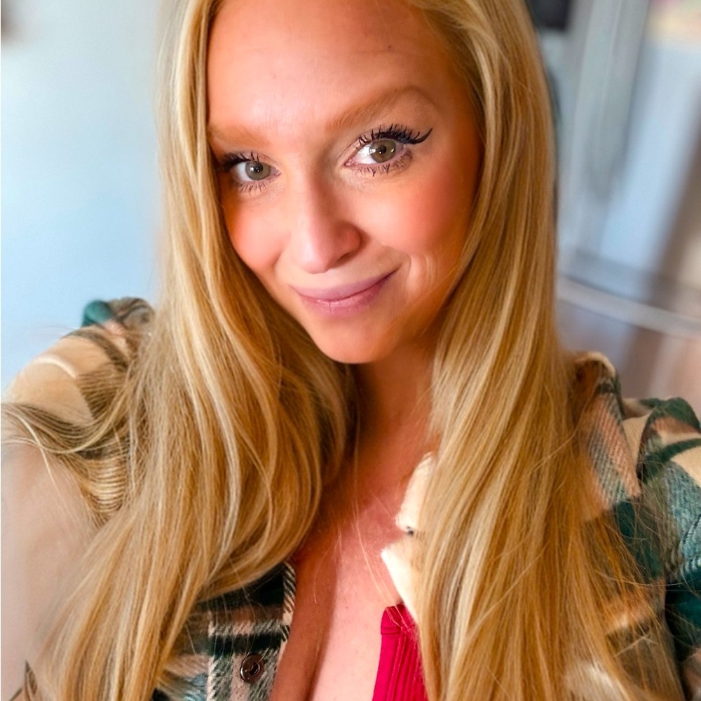 Meet your Posher, Nikki